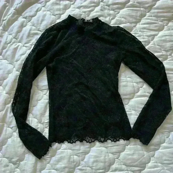 Wilfred lace  top size small - Picture 2 of 8